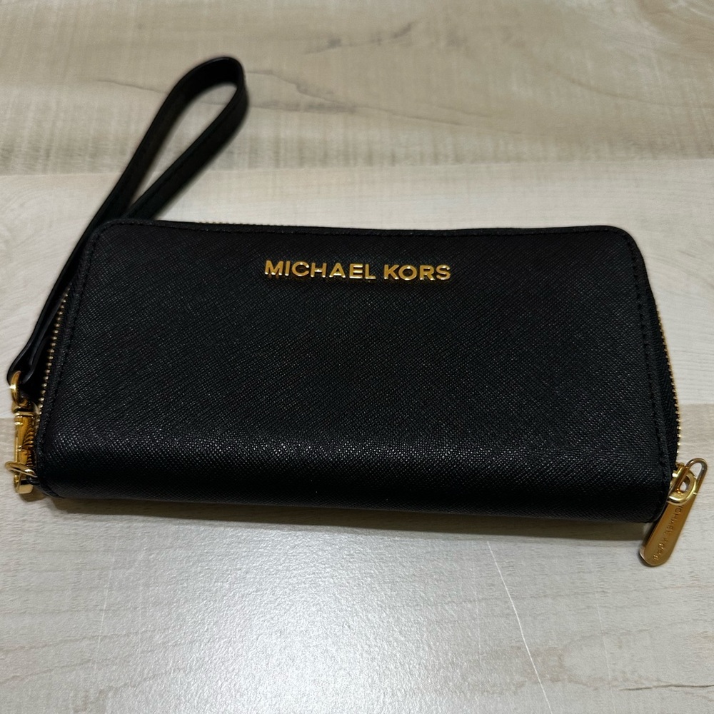 Michael Kors Black & Gold Wristlet Wallet
